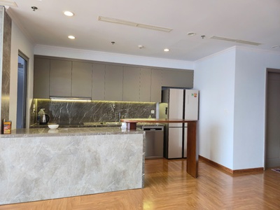 Chính chủ bán căn góc tòa Center 3 dự án Vinhomes Center Park, diện tích 126m2, 13 tỷ 2