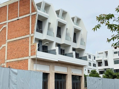 Biệt thự đường Ybi 18m, ngay góc ngã tư giá 30 tỷ 2