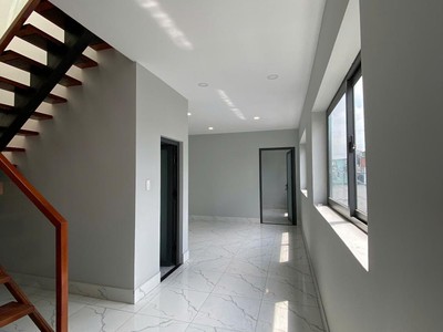 Siêu Phẩm Nhà Đẹp Ở Ngay 3 Tầng   Hxh Lê Văn Quới   5x20m   Chỉ 5.69 Tỷ 0