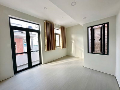 Bán Nhà 3 Tầng Mới Keng Hẻm Đường Tháp Bà 0