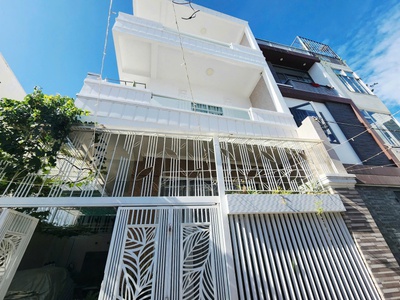 Bán Nhà 3 Tầng Ngang 8.5m - Hẻm Nguyễn Biểu - Phường Bắc Nha Trang 2