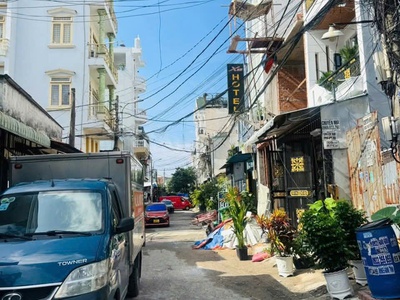 Nhà 1 trệt 2 lầu ST sang trọng và đẳng cấp full nội thất cao cấp nguyễn ảnh thủ q12 2