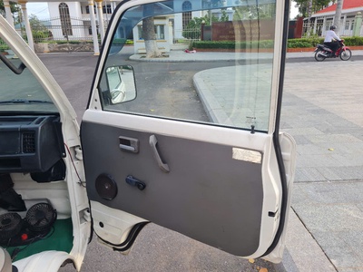 Cóc con Suzuki Van 2019 4