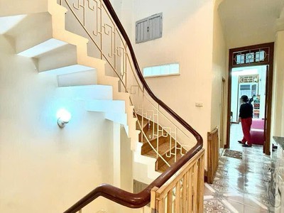 Giảng Võ 50m2 x 4 tầng - Khu phân lô - Cách ô tô đỗ 3M - Nhà dân xây - Ngõ to, thoáng sáng. 2