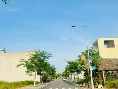 Bán đất Phường 4, Tân An   90 m    Giá 1 tỷ   Sổ hồng riêng   Xây dựng tự do 2