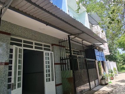 Chủ gửi bán căn nhà 1 lầu tại Đinh Đức Thiện, Bình Chánh giá 1 tỷ 450 triệu sổ hồng cầm tay 1
