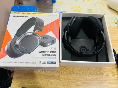 Tai nghe SteelSeries Arctis Pro Wireless 3