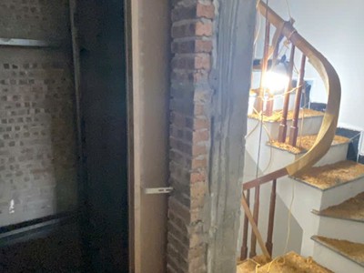 Bán nhà mới xây   thang máy   ngõ thông   gần aeon long biên 1