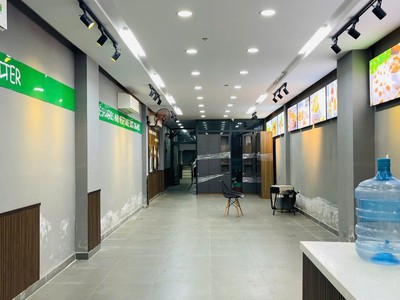 Bán nhà mặt tiền lý phục man - quận 7 - mặt tiền lớn - kinh doanh tốt 2