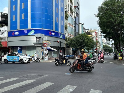 Bán nhà hẻm 10m cao thắng q3 ngay chợ bàn cờ ngang 6.5m 7 lầu 163m2 16pn tn 100tr 55 tỷ 2
