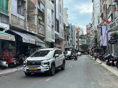 Bán nhà hẻm 10m cao thắng q3 ngay chợ bàn cờ ngang 6.5m 7 lầu 163m2 16pn tn 100tr 55 tỷ 3