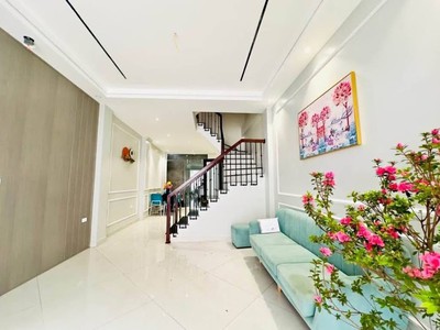 Bác hưng quân đội b.á.n nhà ngọc thụy- long biên - 7 tỷ -40m - 5 tầng - ô tô đỗ cửa- gần việt pháp. 1