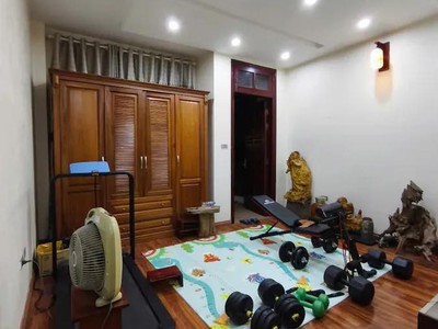 Nhà phố nguyễn văn cừ 45m2 dân xây 6 tầng, gara ô tô, ô tô tránh. 16.x tỷ 3