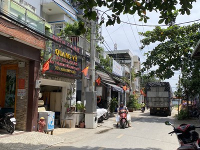 Nhà buôn bán kinh doanh, ngay đại học tất thành, lên gò vấp gần 0