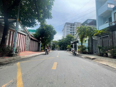 Nhà mặt tiền tân hòa 2   hiệp phú, thủ đức   chỉ 9.5 tỷ   93m    cách vincom chỉ 200m. 0