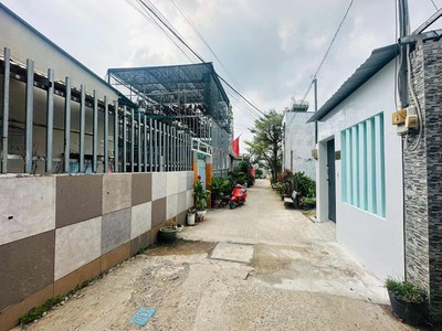 Bán đất 80m  đường số nguyễn xiển, long thạnh mỹ   giá chỉ 3 tỷ 1