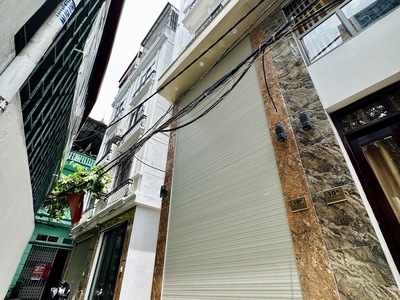 Siêu phẩm xây mới 6 tầng, phân lô cực đẹp, 20m ra ô tô tránh, kinh doanh tốt, thửa đất vuông đẹp 0
