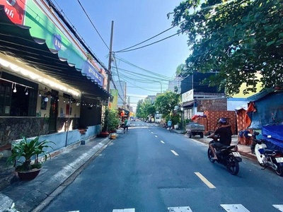Bán nhà 2 mặt tiền lê niệm, gần  văn cao, chợ tân hương, 6,1x15m, 2 t, hđt 15 tr, 10,7 tỷ. 3