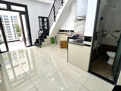 Bán nhà đường trương thị hoa  quận 12 giá 2.3 tỷ tl 2pn , 2 wc hẻm xe hơi 0