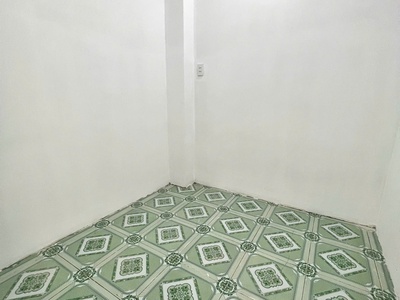 Bán nhà đường trương thị hoa  quận 12 giá 2.3 tỷ tl 2pn , 2 wc hẻm xe hơi 3