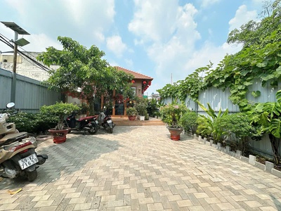 Bán gấp, nhà vườn nghỉ dưỡng dt khủng 1.226m2 mt 26m đường rộng 16m gần nguyễn văn quá 1