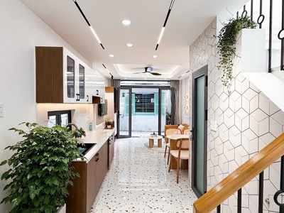 Siêu hiếm - nhà đẹp chính chủ - bình thạnh- bạch đằng - tặng full nội thất - vị trí đẹp - bán 4.85 0