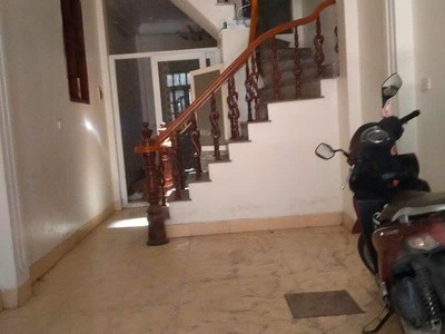 Bán nhà trung tâm phùng khoang   37m  x 5 tầng   2 mặt thoáng   chỉ 8 tỷ 1