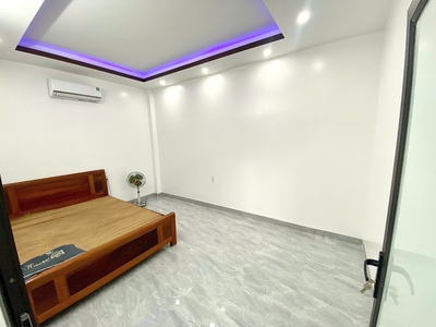 Nhà 3,5 tầng/70 m2 xây mới độc Lập, cách đường Hồ Sen 30 m. Giá chỉ 3 tỷ 800 triệu 4