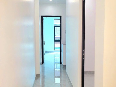 Nhà 4 tầng, ô tô đi lại thoải mái cách đường Hồ Sen 50 m 0