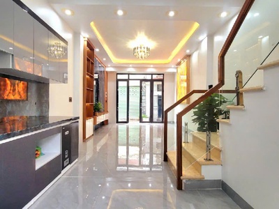 Nhà 4 tầng, ô tô đi lại thoải mái cách đường Hồ Sen 50 m 6