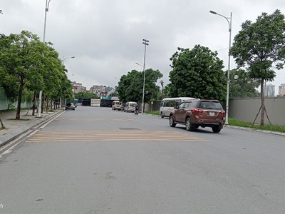 Bán đất trung tâm ngọc thụy   mặt tiền đẹp, vị trí vàng 2