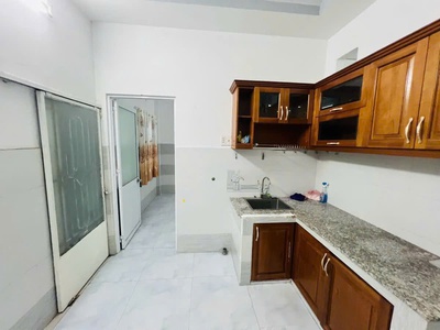 Nở hậu tài lộc 4.3m, 2 tầng ở ngay, 52m2 có phòng ở trệt, chủ bán kẹt vốn bán gấp 1