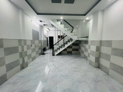 Nở hậu tài lộc 4.3m, 2 tầng ở ngay, 52m2 có phòng ở trệt, chủ bán kẹt vốn bán gấp 0