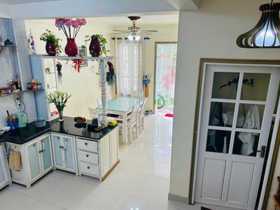 Whole house for rent - Cho thuê nhà nguyên căn 0