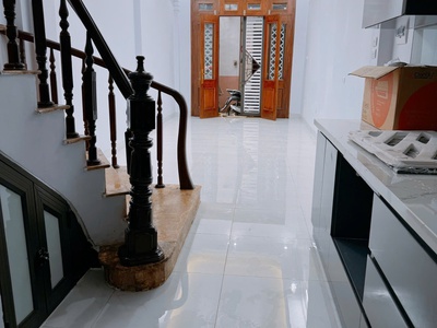 Bán nhà mới 35m2 x 6 tầng, ô tô đỗ cửa, 5 ngủ, 5 wc, ngõ 521 trương định, q hoàng mai 0