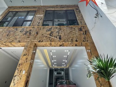 Bán Nhà Ngõ 560 Nguyễn Văn Cừ, Long Biên, 40m2, 7 Tầng, Gara Ô Tô, Thang Máy, full đồ 0