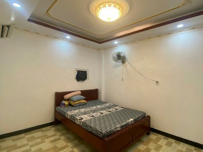 Nhà đẹp 1 trệt 3 lầu chỉ 2 tỷ trong KDC cát tường phú sinh đức hòa long an 6