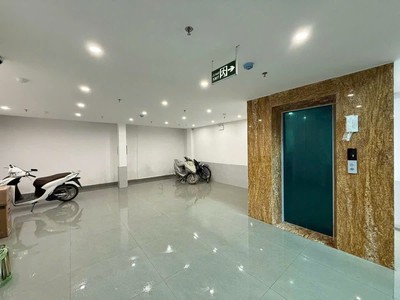 TÒA CCMN 6 tầng thang máy Đội Cấn ngay đoạn ngã tư Văn Cao, Liễu Giai   Lô góc - 13 phòng khép kín - 1