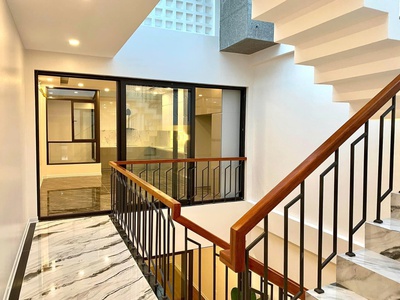 Bán nhà ngõ 69A Hoàng Văn Thái 70m2 x 4 tầng, 16 tỷ 0