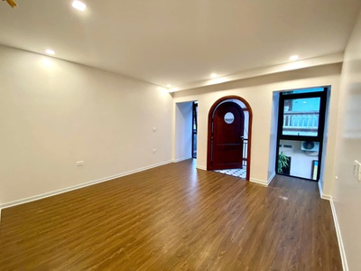 Bán nhà ngõ 69A Hoàng Văn Thái 70m2 x 4 tầng, 16 tỷ 2
