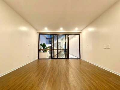 Bán nhà ngõ 69A Hoàng Văn Thái 70m2 x 4 tầng, 16 tỷ 3