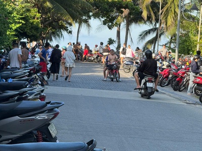 Nhà c4 kinh doanh, biển nguyễn tất thành, đang cho thuê, đối diện dự án khu thương mại tự do lấn 4