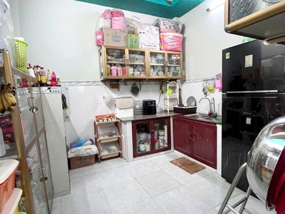 Nhà vị trí đẹp gần hxh  phạm thế hiển p5q8 2