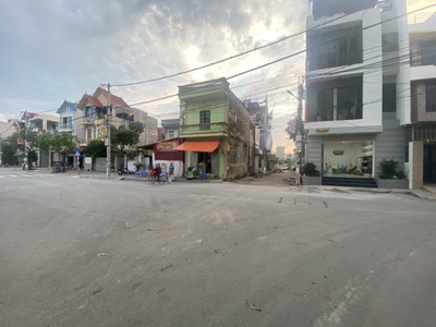 Hiếm - đất lê xá-thông số đẹp-ngõ thông-đầu tư 0