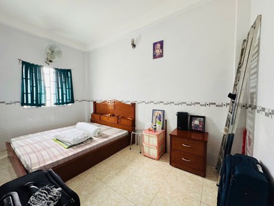 Nhà đẹp 4 tầng - bình đông - ngang lớn gần 5m - ngay chung cư aqua - giáp quận 5 - giá 6 tỷ 4