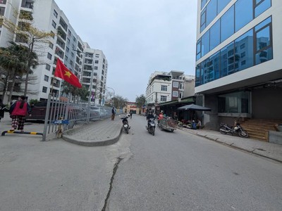  chính chủ bán nhà 5 tầng kim chung,hoài đức   ở ngay  chỉ 4,3 tỷ 0