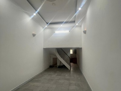 Bán nhà ngõ 126 hoàng văn thái   46m    ô tô tránh   giá 15.8 tỷ 2