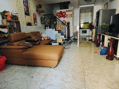 Mặt tiền bùi minh trực ngang 4m5 tặng nội thất 4 tầng mới chỉ 9 tỷ 8 2