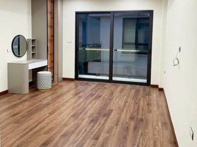 Chị hương bác sỹ bán nhà ngọc thụy, long biên 5 tầng, ô tô ngủ trong nhà - hơn 7 tỏi 2