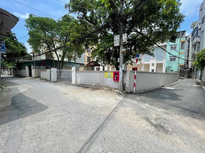 Cần bán lô đất gia thượng 80m2, mt 6m, ô tô vào nhà, 3 bước ra mặt phố, đầu tư 13.1 tỷ 0